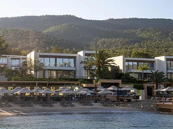 THE NORM COLLECTION DOOR'A 5*