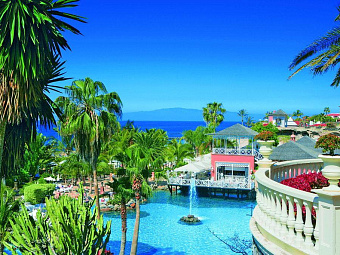 GRAN HOTEL BAHIA DEL DUQUE RESORT5*