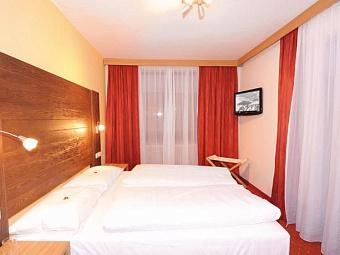 KOENIG HOTEL 3* 