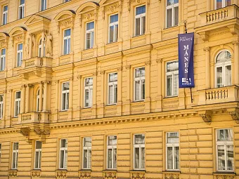 Отель MANES 4*