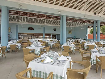 Отель IBEROSTAR ROSE HALL BEACH 5*