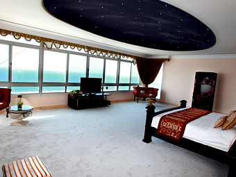 RAMADA BEACH HOTEL AJMAN 4*