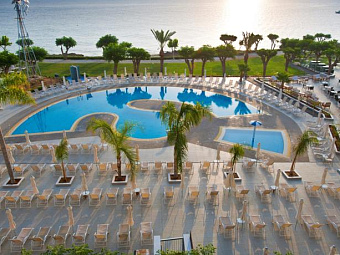 PERNERA BEACH HOTEL 3*