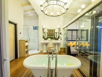 Отель THE SHORE AT KATATHANI 5*