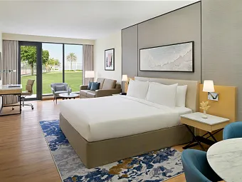 Crowne Plaza Muscat 4*