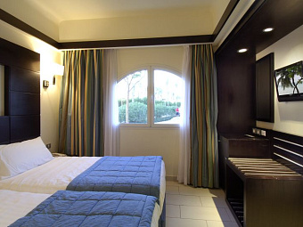  REEF OASIS BLUE BAY RESORT & SPA 5*. Promo room.