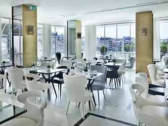 Отель ALTIS AVENIDA 5*