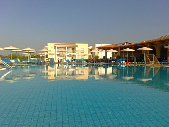 AKTEA BEACH VILLAGE 4*