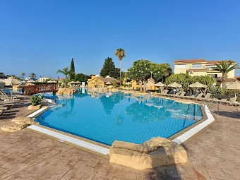Отель MAKRONISOS VILLAGE 3*