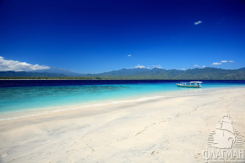 Пляж на острове Гили.