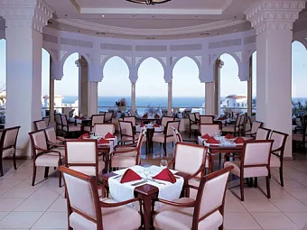 Отель CONTINENTAL PLAZA BEACH 5*