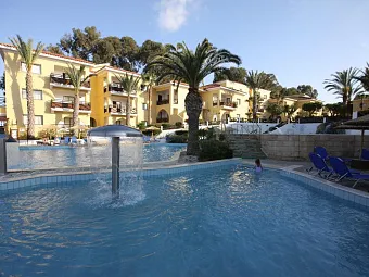 Отель MALAMA BEACH HOLIDAY VILLAGE 4*