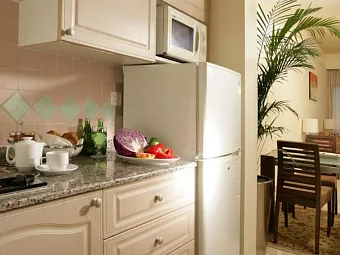  Отель RAMADA BEACH HOTEL AJMAN 4*