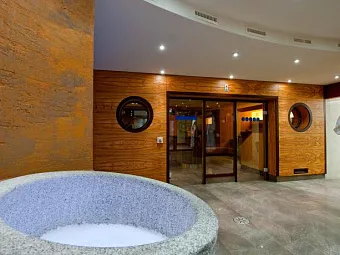 Отель OESTERREICHISCHER HOF HOTEL 4*