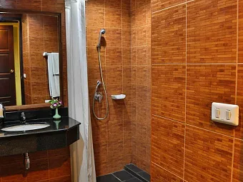 PHUKET ISLAND VIEW HOTEL 3*