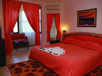 CLUB & HOTEL LETOONIA HV-1/5*