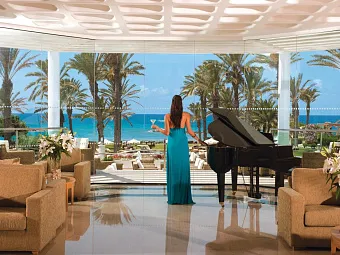  Отель CONSTANTIONOU BROS ASIMINA SUITES 5*