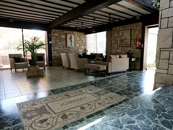 DIONYSOS CENTRAL HOTEL 3*