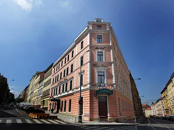 Отель CARLTON 4*