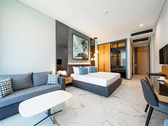 THE NORM COLLECTION DOOR'A 5*