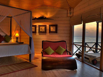 KOMANDOO ISLAND RESORT 4*