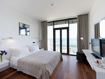 Отель FAROL DESIGN 5*
