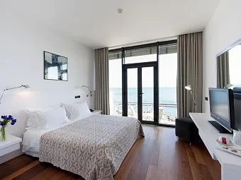 Отель FAROL DESIGN 5*