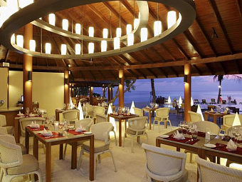 CENTARA RAS FUSHI RESORT & SPA 4*