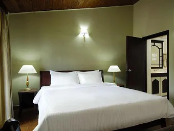 Отель BERJAYA PRASLIN RESORT 3+*