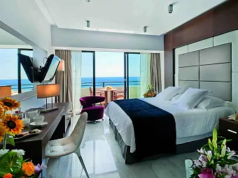 Отель AMATHUS BEACH LIMASSOL 5*.
