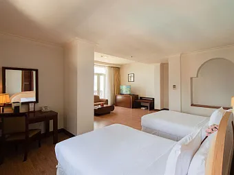 SUNRISE NHA TRANG BEACH HOTEL & SPA 5*