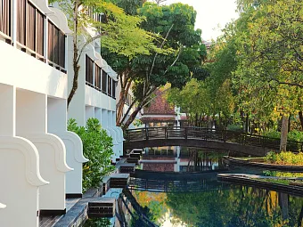 Deluxe Lagoon Pool Access