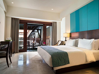  HOLIDAY INN RESORT BALI BENOA 5*