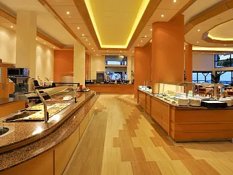 Отель CONSTANTINOU BROS PIONEER BEACH HOTEL 4*