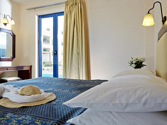  MANOS MARIA HOTEL & APARTMENTS 4*