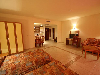 PRESTIGE HOTEL & AQUAPARK 4* (ех GOLDEN YAVOR 4*)