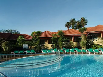 Отель APARTHOTEL PESTANA VILLAGE GARDEN RESORT 4*