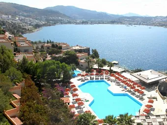 Отель GREEN BEACH RESORT 5*