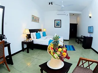 Отель COCO ROYAL BEACH RESORT 3*