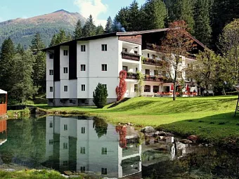 Отель EVIANQUELLE HOTEL 3*