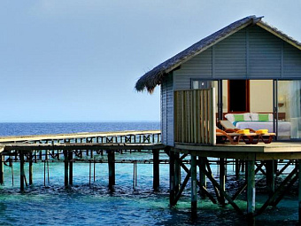 CENTARA RAS FUSHI RESORT & SPA 4*