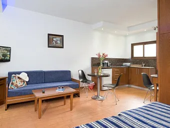  Отель LOUTSIANA HOTEL APTS, Кипр, Айя-Напа.