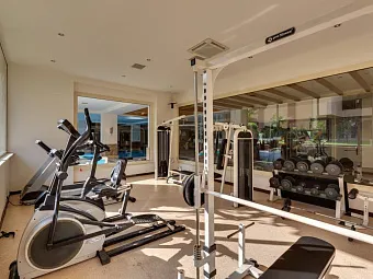 Отель CRYSTAL AURA BEACH RESORT & SPA 5*