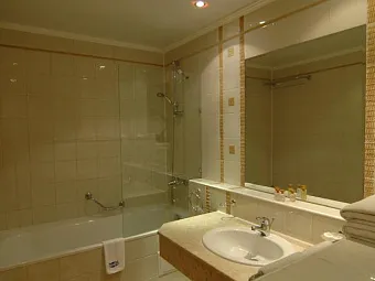 ROYAL PARK ELENITE 4*