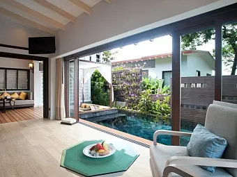 Отель THE SHORE AT KATATHANI 5*