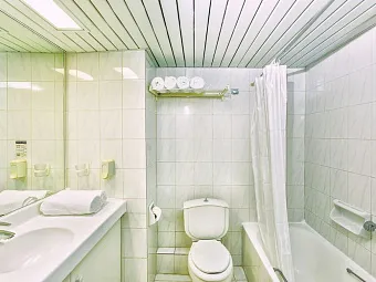 XENIOS THEOXENIA 4*
