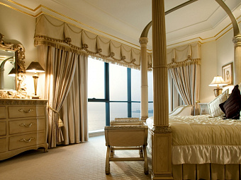 Royal Club Suite