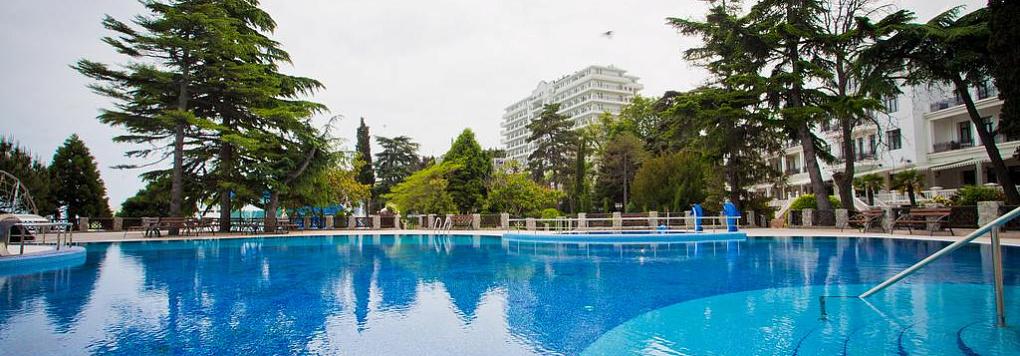 Отель RIVIERA SUNRISE RESORT & SPA 4* (бывш. «Radisson RESORT&SPA»), Россия, Крым, Алушта.