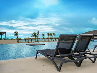 ROYALTON BLUE WATERS 5*