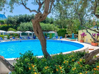Отель LA SCOGLIERA 4*